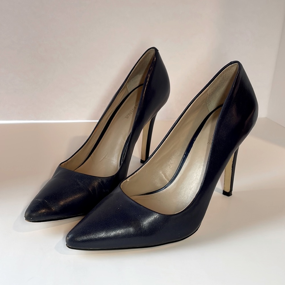 Saks Fifth Avenue ‘Cathy’ Pumps